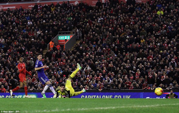 Thibaut Courtois tỏa sáng, Chelsea hòa quả cảm trên sân Liverpool 4