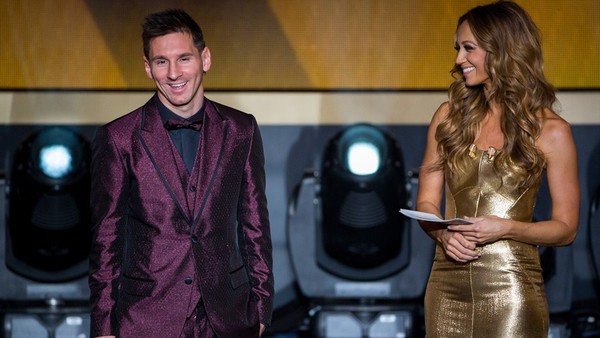 Messi chơi trội với trang phục "một m&igrave;nh một kiểu" tại Gala trao giải QBV 2014 5