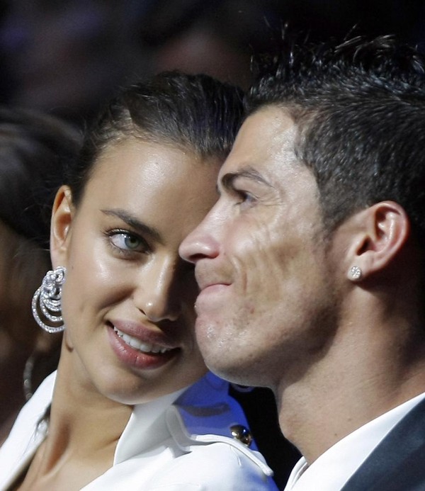 Sau Irina Shayk, tới lượt Ronaldo xác nhận đã độc thân 2