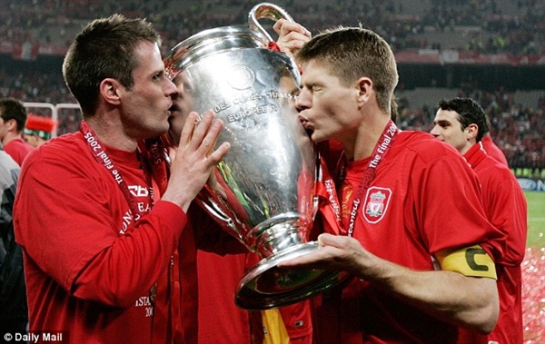 Jamie Carragher tuyên bố giải nghệ ở tuổi 35 1