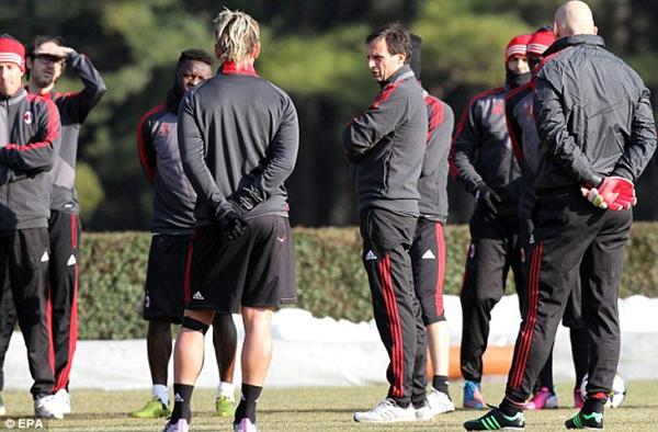 Massimiliano Allegri: &ldquo;Ch&uacute;ng t&ocirc;i kh&ocirc;ng phải l&agrave; vật hiến tế cho Barca&rdquo; 7