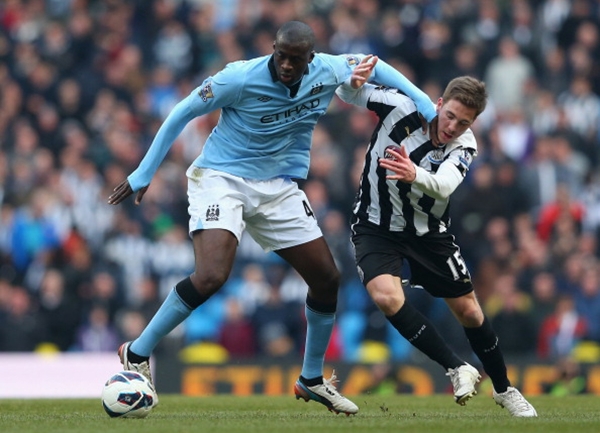 Man City 4-0 Newcastle: M&agrave;u xanh hủy diệt 3