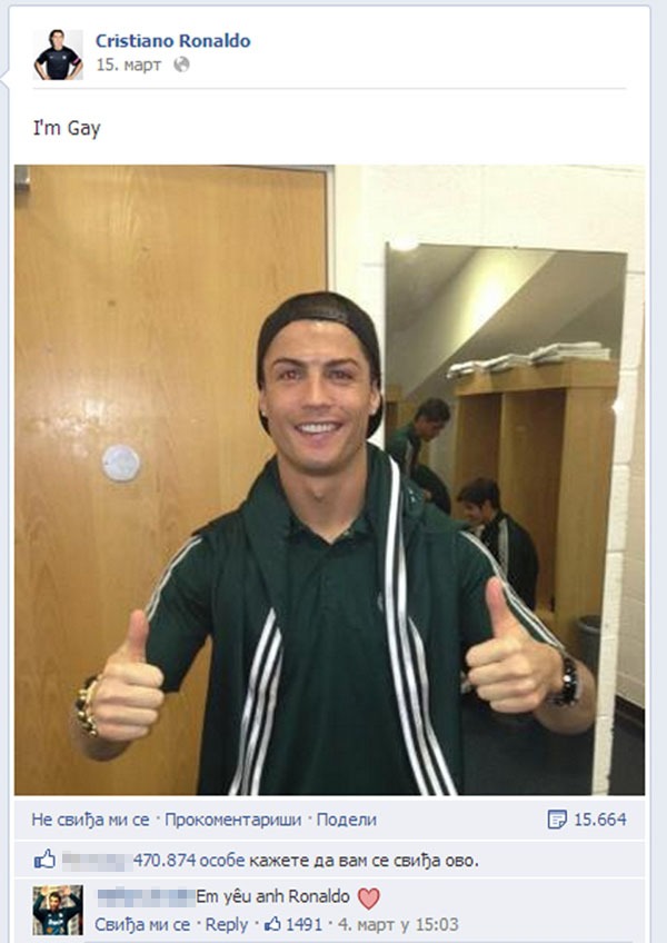 Ronaldo tự chia sẻ mình là... gay trên Facebook 2