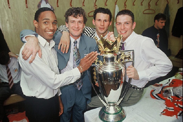 Ch&ugrave;m ảnh Ryan Giggs: 22 năm, 1 huyền thoại 5