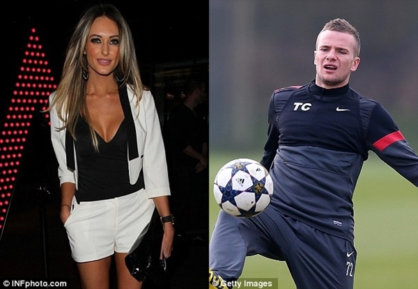 Trận chiến Wags tại Old Trafford: Real thắng thế nhờ bạn g&aacute;i Ronaldo 5
