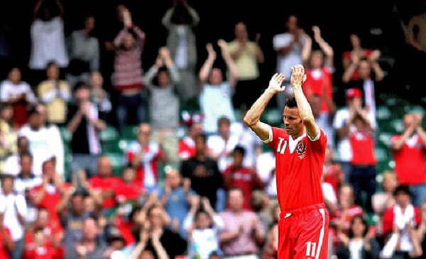 Ch&ugrave;m ảnh Ryan Giggs: 22 năm, 1 huyền thoại 8