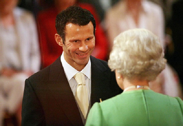 Ch&ugrave;m ảnh Ryan Giggs: 22 năm, 1 huyền thoại 9