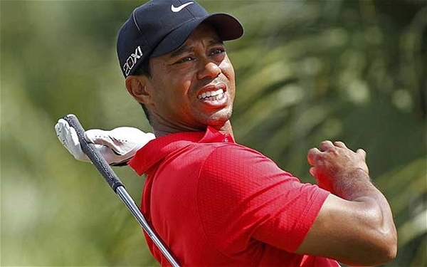 Tuyển tập những &ldquo;b&oacute;ng hồng&rdquo; đ&atilde; qua tay Tiger Woods 12