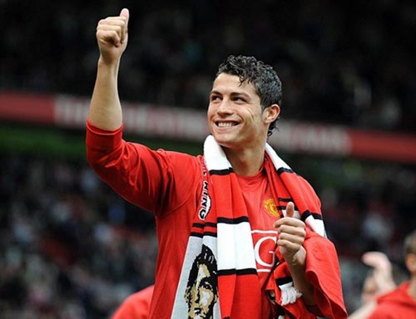 Cristiano Ronaldo: Một cầu thủ lớn, một nh&acirc;n c&aacute;ch lớn 2