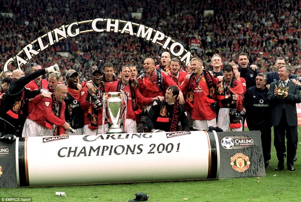 Những khoảnh khắc đáng nhớ trong 20 lần lên ngôi vương của Manchester United 14