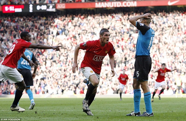 Những khoảnh khắc đáng nhớ trong 20 lần lên ngôi vương của Manchester United 18