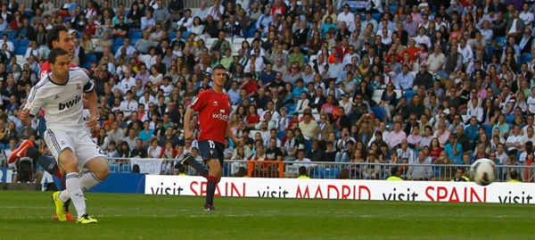 Real Madrid 4-2 Osasuna: Bữa tiệc cuối cùng 2