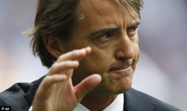 Đỉnh cao v&agrave; vực s&acirc;u trong sự nghiệp của Roberto Mancini tại Etihad 10
