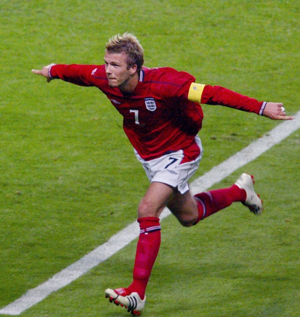 David Beckham: Chặng đường 20 năm của 1 siêu sao 20