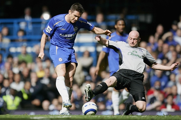 Nhìn lại sự nghiệp của Frank Lampard qua ảnh 19