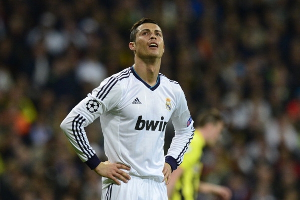 Chùm ảnh: Chiến thắng đượm buồn của Real Madrid 11