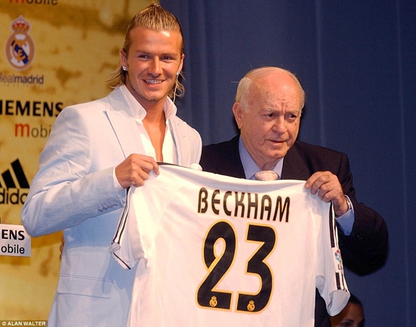 Beckham và những mái tóc ấn tượng đi cùng năm tháng 15