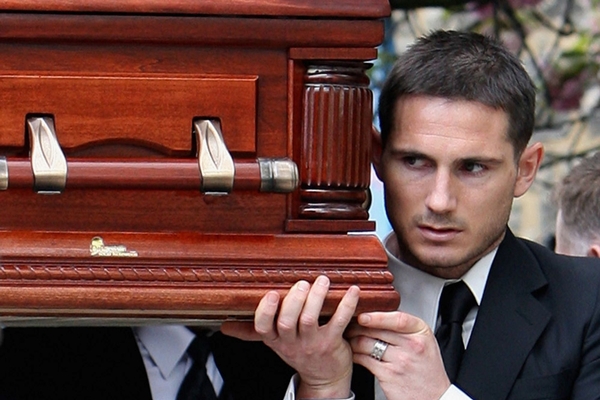 Nhìn lại sự nghiệp của Frank Lampard qua ảnh 24