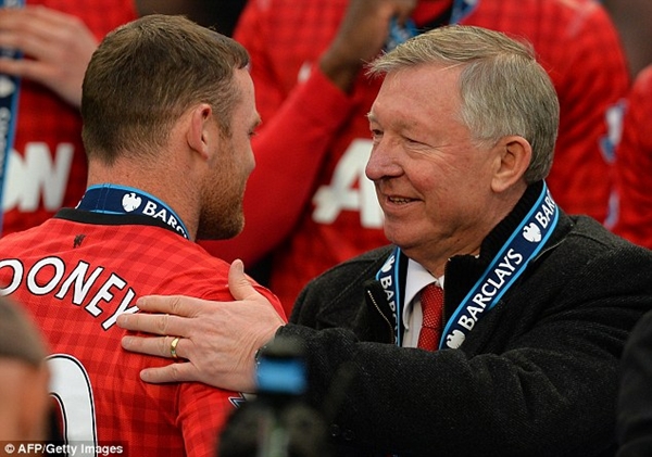 Rooney bị chính CĐV nhà la ó trong ngày chia tay Sir Alex 4