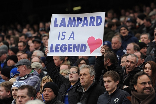 Nhìn lại sự nghiệp của Frank Lampard qua ảnh 35