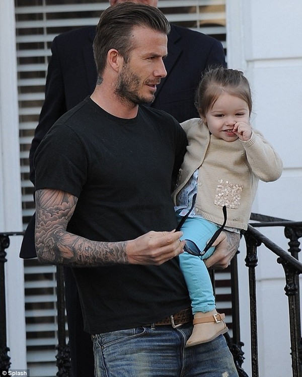 Gia đình Beckham vui chơi “tới bến” tại Paris 15