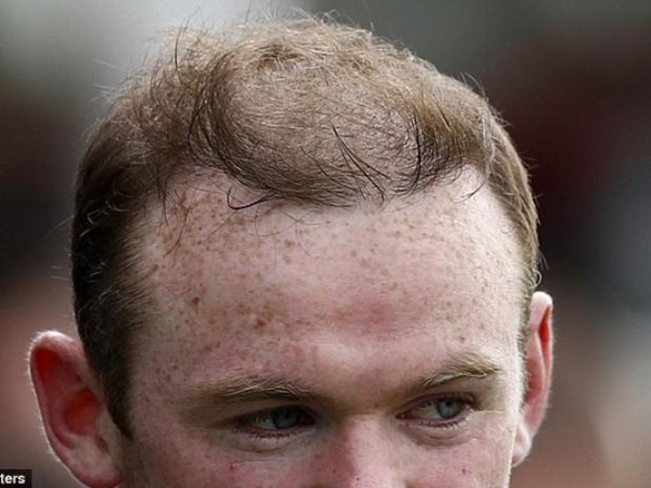 Ngắm "bộ sưu tập" tóc qua năm tháng của Wayne Rooney 8