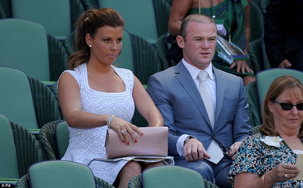 Ch&ugrave;m ảnh: Chung kết Wimbledon v&agrave; sự xuất hiện của những người nổi tiếng 8