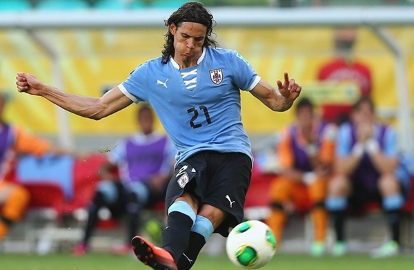 Italia 2-2 Uruguay (penalty 3-2): Gọi tên Buffon 2
