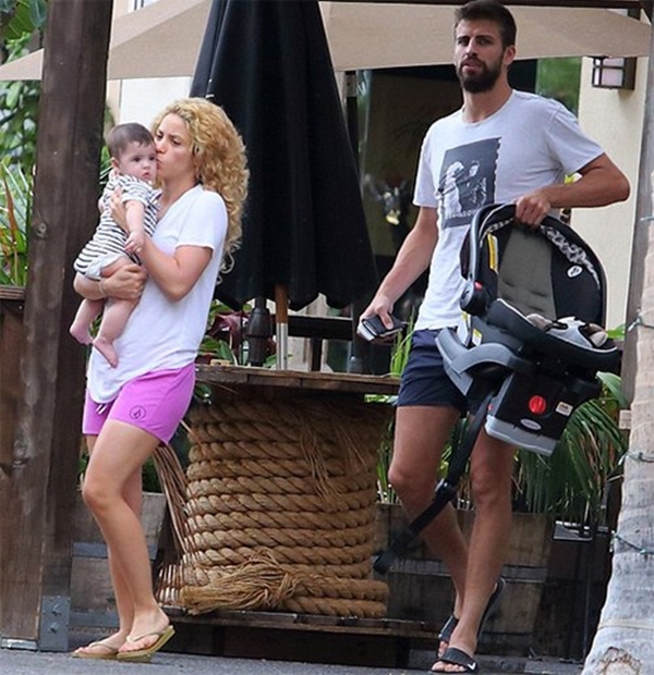 Shakira tự tin khoe dáng bên bồ trẻ 9