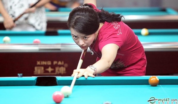 Nữ hoàng 9 bóng rạng ngời tại giải vô địch billiards thế giới 1