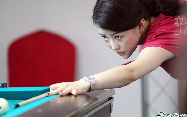 Nữ hoàng 9 bóng rạng ngời tại giải vô địch billiards thế giới 3