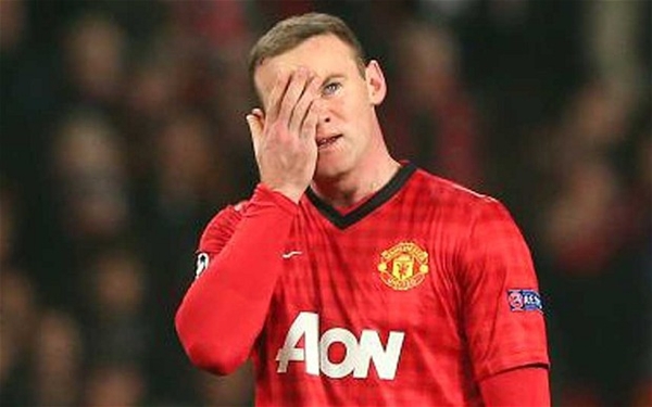 Quý tử nhà Rooney cực “cute” trong trang phục tuyển Anh 1