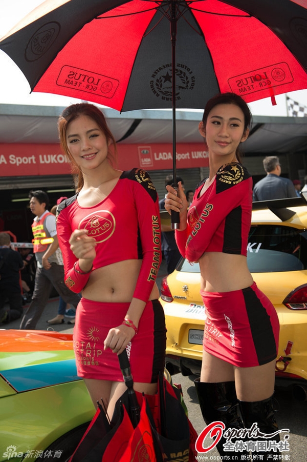 Chiêm ngưỡng dàn người đẹp “đốt cháy” đường đua Grand Prix Macau 5