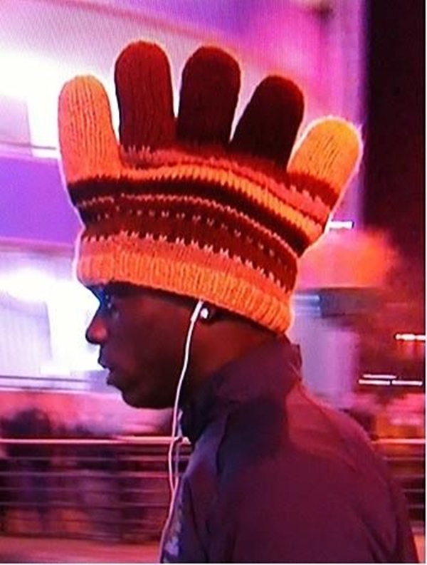 "Bad boy" Balotelli khoe ảnh mắt xanh biếc nhờ đeo lens  4