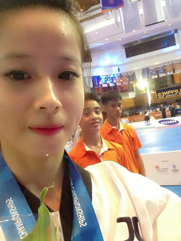 Hot girl Taekwondo Châu Tuyết Vân khoe ảnh nhí nhảnh tại Myanmar 10
