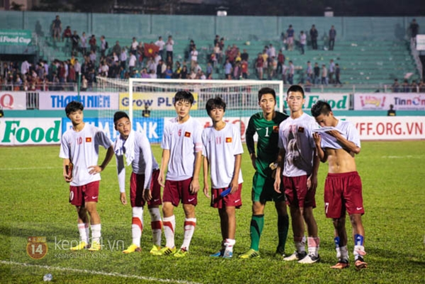 Chùm ảnh nỗi thất vọng của U19 Việt Nam sau trận thảm bại trước U19 Nhật 1