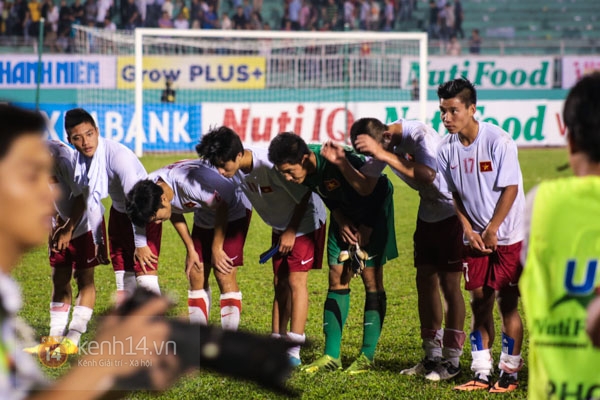 Chùm ảnh nỗi thất vọng của U19 Việt Nam sau trận thảm bại trước U19 Nhật 2