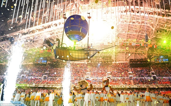 Olympic Sochi 2014 kết thúc bằng lễ bế mạc lung linh sắc màu 11