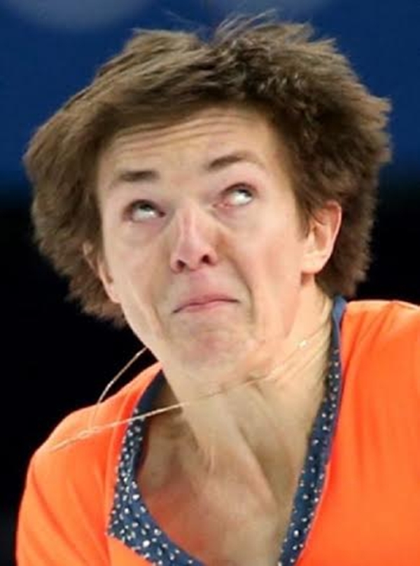 Những biểu cảm khuôn mặt siêu “khó đỡ” của các VĐV Olympic Sochi 10
