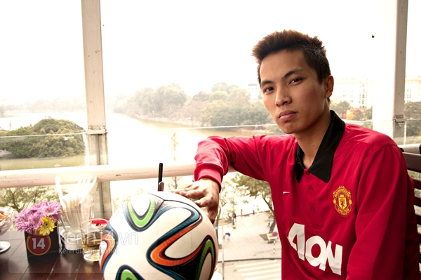 VĐV tâng bóng nghệ thuật số 1 Việt Nam ăn tối với sao Manchester United 5