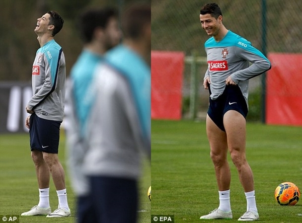 Ronaldo cười tươi, khoe "lốp căng" trên sân tập 2