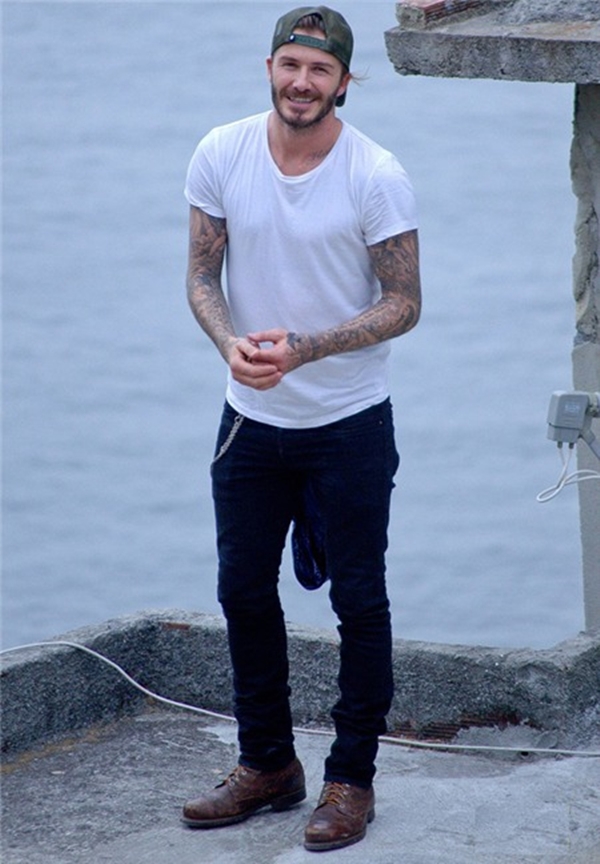 Beckham khoe khéo hình xăm Harper Seven trong video quảng cáo nước hoa 4