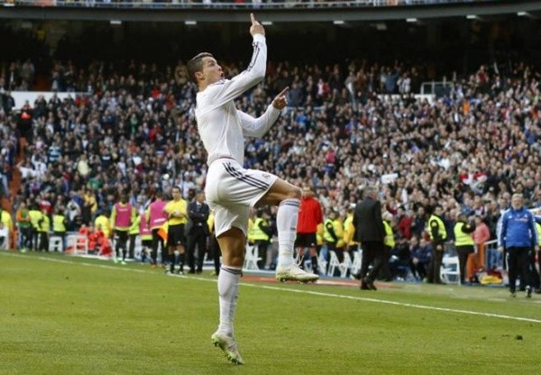 Ronaldo chi toàn bộ tiền phẫu thuật não cho bệnh nhân nhí 2