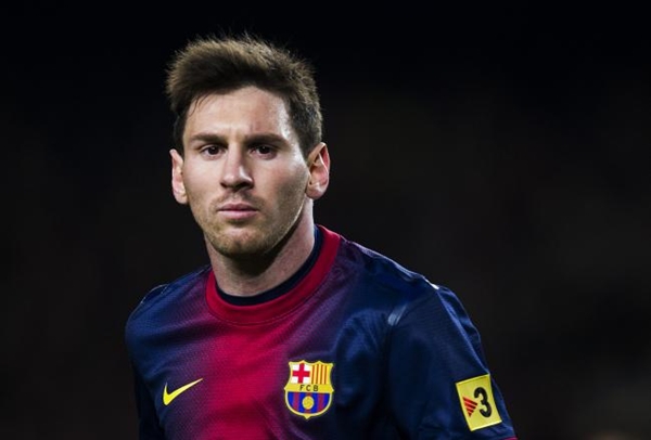 "Người đẹp hứa khỏa thân vì Barca" công khai xỉa xói Messi 1