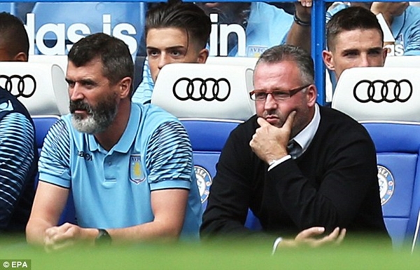 Roy Keane ra s&aacute;ch sỉ vả Sir Alex v&agrave; tiết lộ từng đ&aacute;nh Peter Schmeichel bầm mắt  11