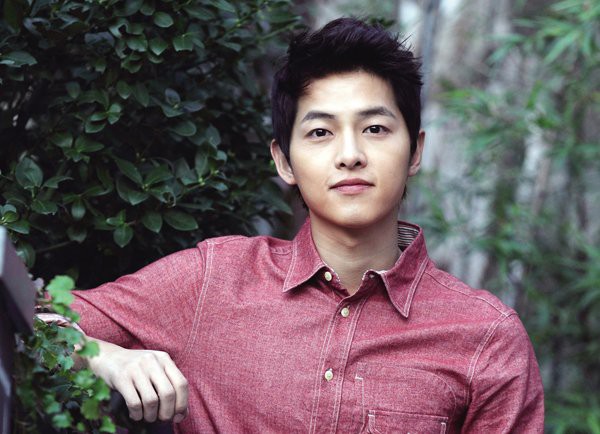 Song Joong Ki rục rịch tái xuất trong phim bom tấn hành động 2