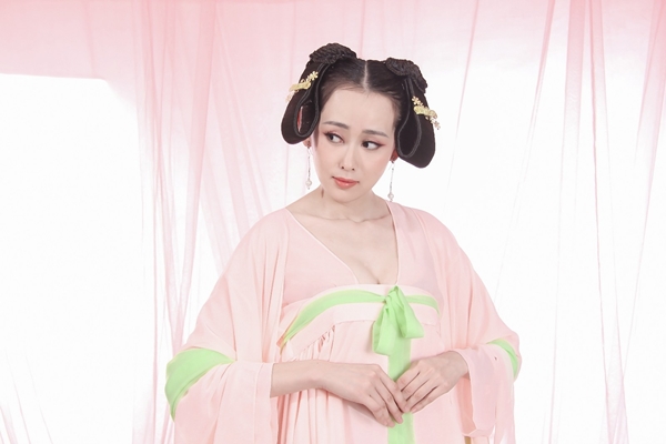 Ngỡ ngàng chàng trai cosplay thành Võ Tắc Thiên không thua kém Phạm Băng Băng 15