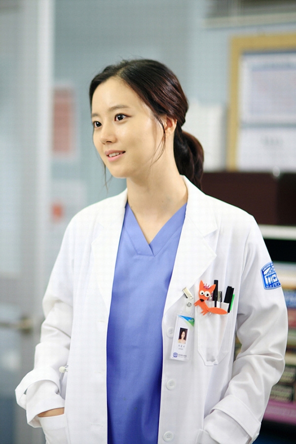 "Nữ b&aacute;c sĩ thi&ecirc;n thần" Moon Chae Won 4