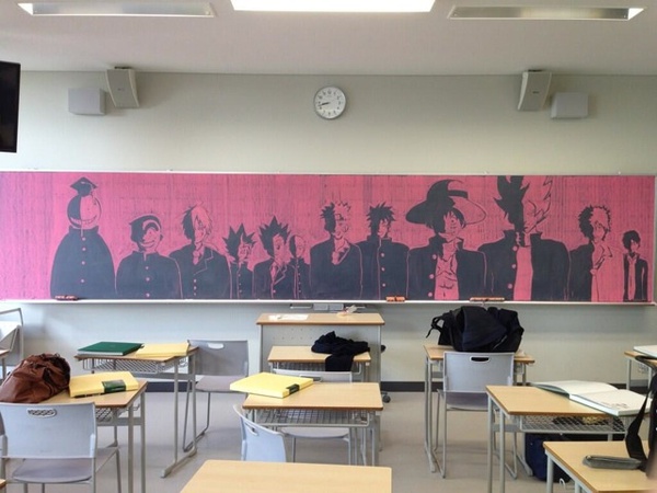 Vẽ Naruto, One Piece... cực đỉnh trên bảng đen lớp học 4