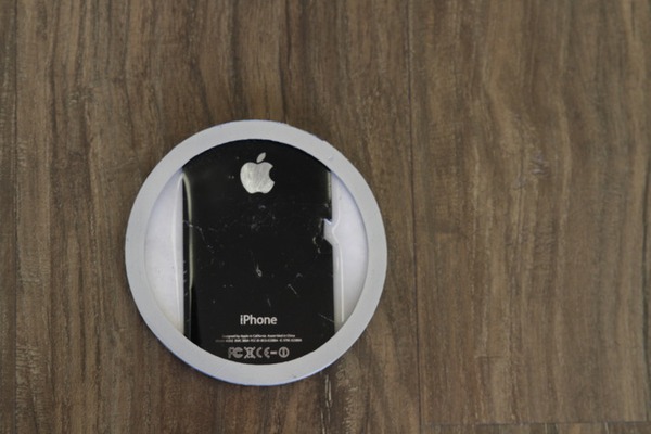 Tái chế iPhone thành những vật dụng hàng ngày siêu độc 10